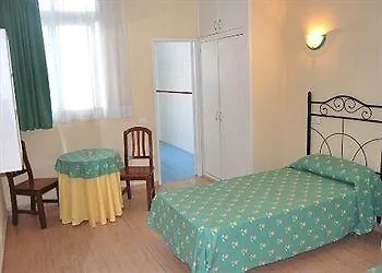 أبارتامنتوس تينوسا *