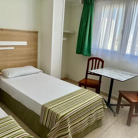 Apartament Tinoca *