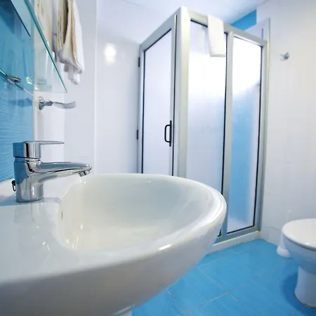 蒂诺卡公寓 公寓 *